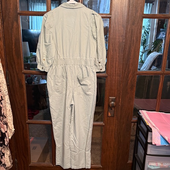 Universal Thread Green Cropped Jumpsuit - Picture 4 of 4